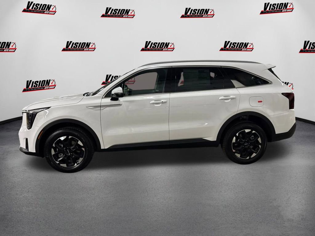 New 2026 Kia Sorento S image 8