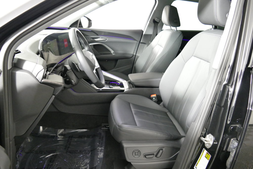 Certified 2025 Audi Q5 Premium w/ Convenience Package AWD/4WD image 10