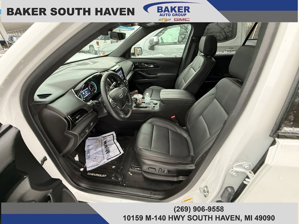 Used 2023 Chevrolet Traverse RS image 10