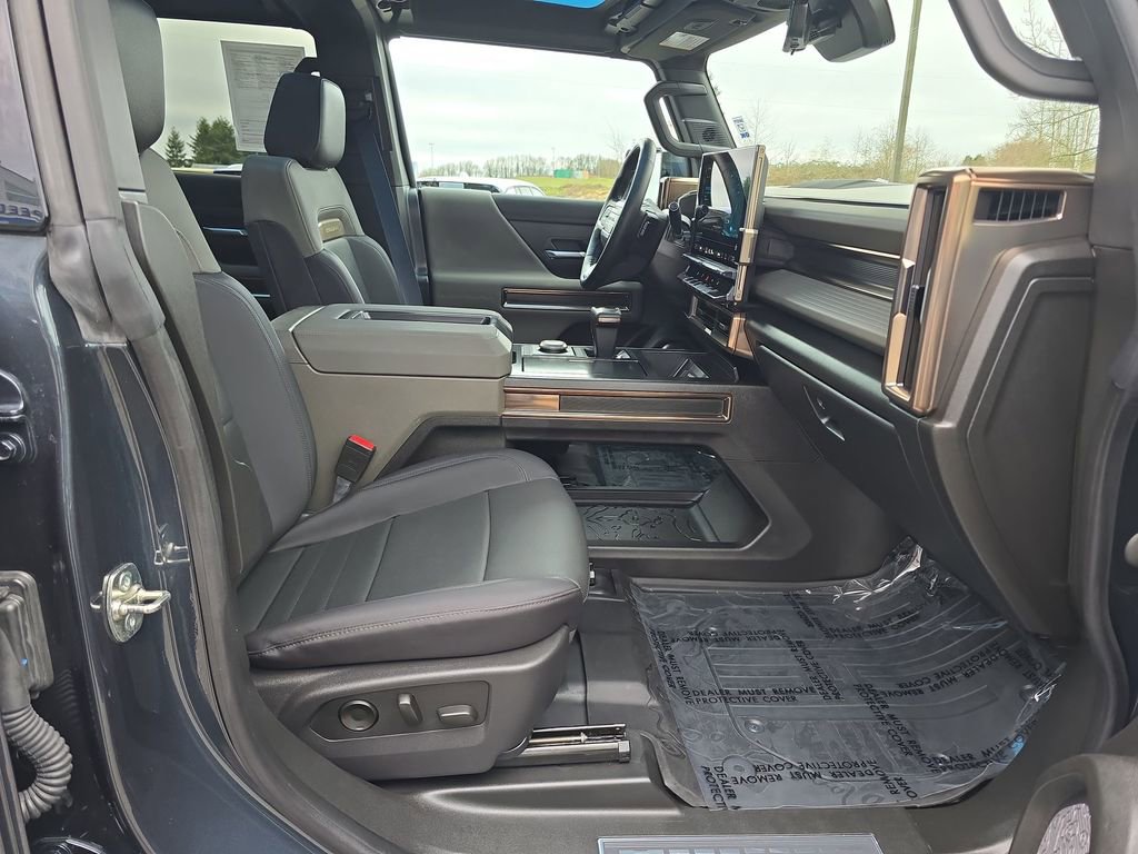 Certified 2025 GMC Hummer EV 3X image 36
