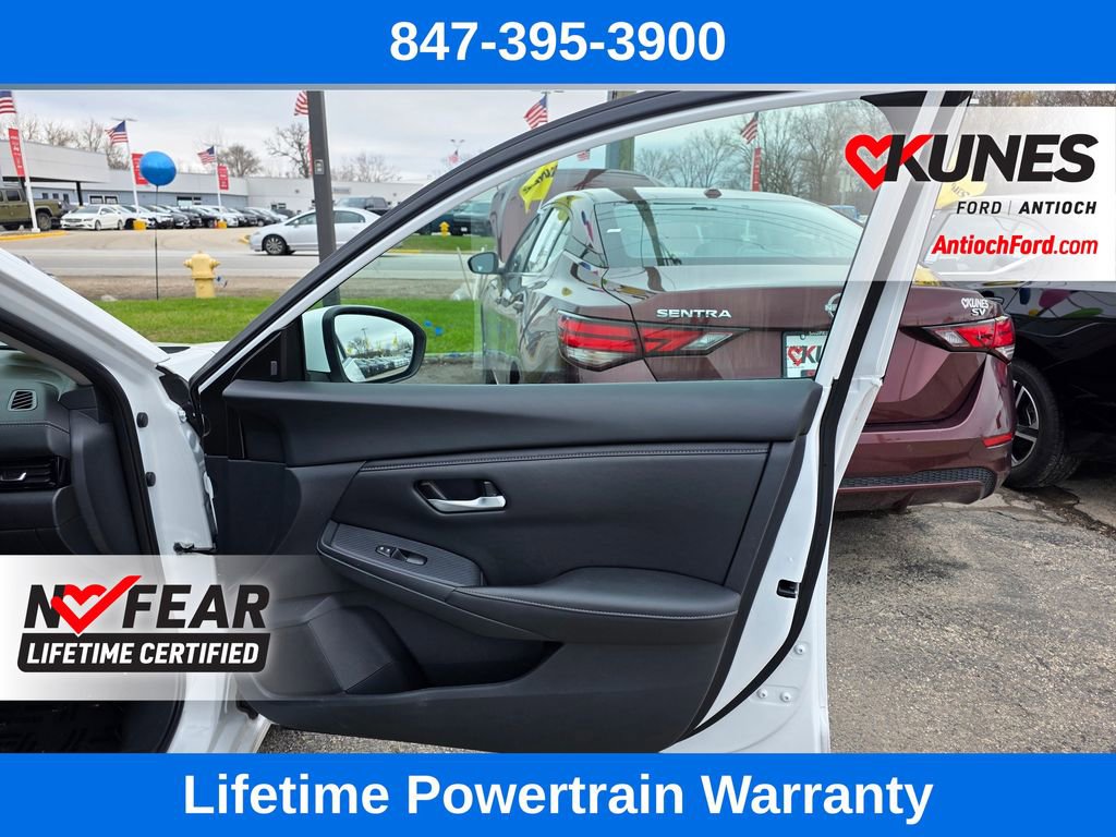 Used 2024 Nissan Sentra SV image 27
