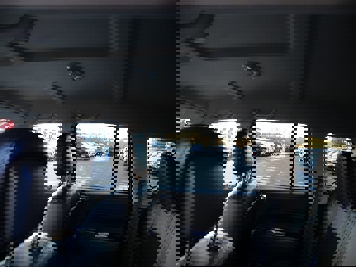 Used 2016 Jeep Compass Latitude image 21