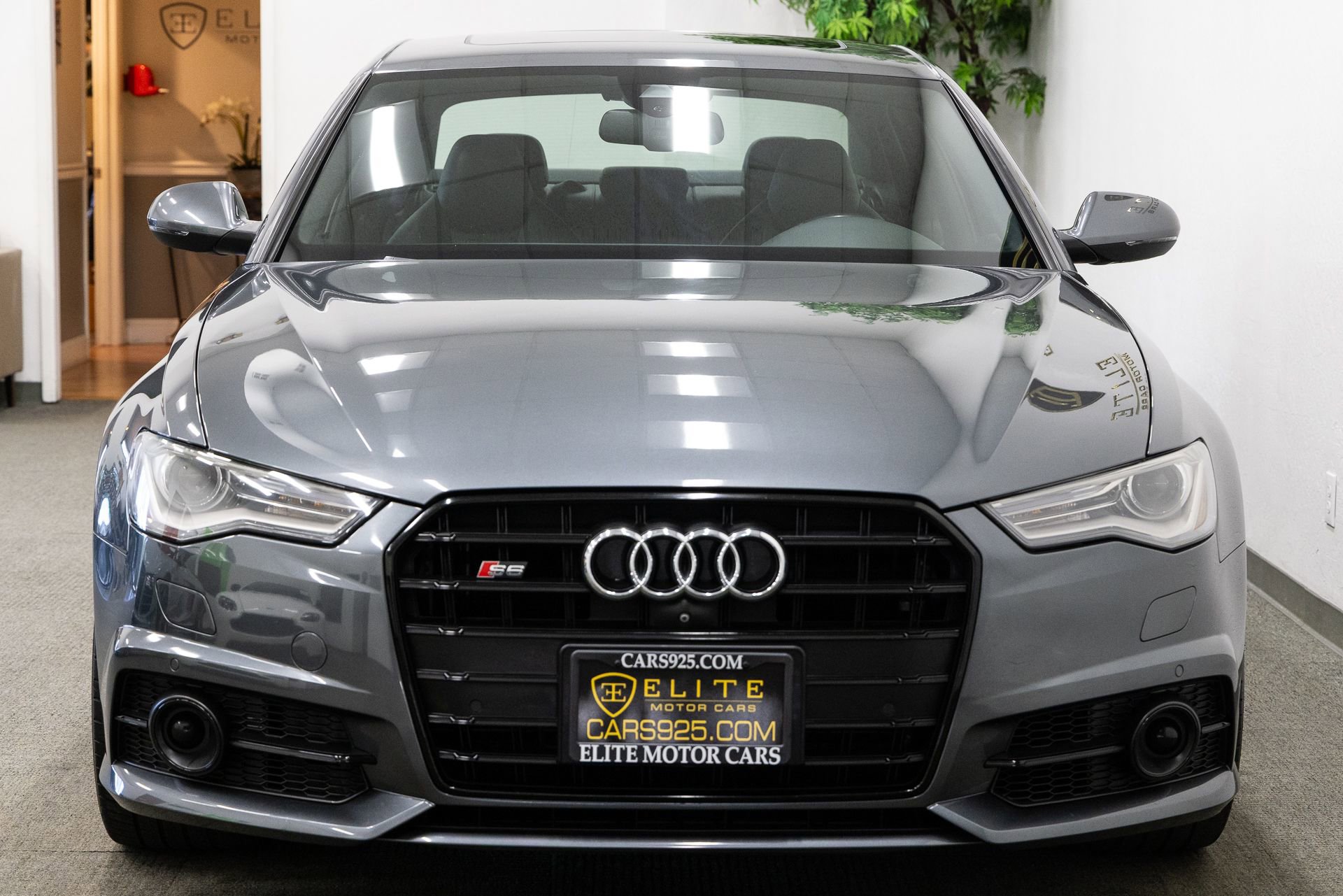 Used 2017 Audi S6 Premium Plus w/ S6 Sport Package AWD/4WD image 12