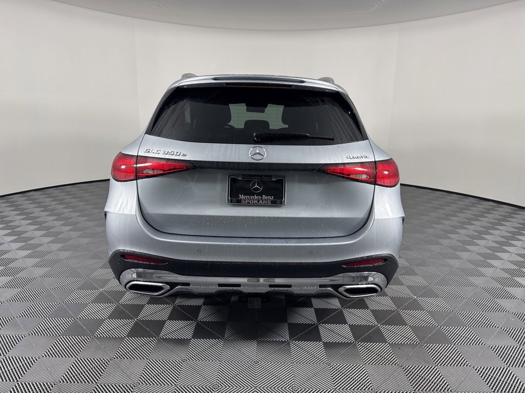 Used 2025 Mercedes-Benz GLC 350e 4MATIC image 4