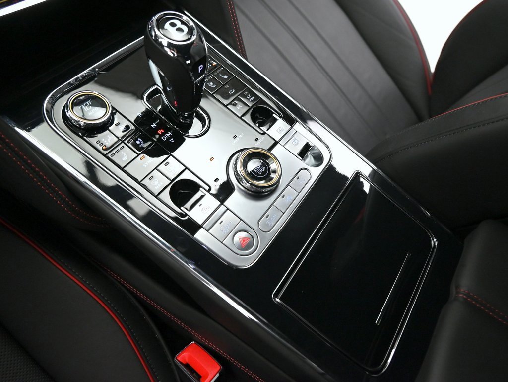 Certified 2021 Bentley Flying Spur V8 image 21