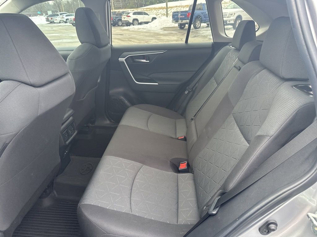 Used 2023 Toyota RAV4 XLE w/ Convenience Package image 12