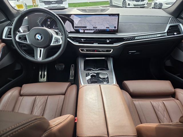 Certified 2024 BMW X7 M60i w/ M Sport Professional Package AWD/4WD image 12