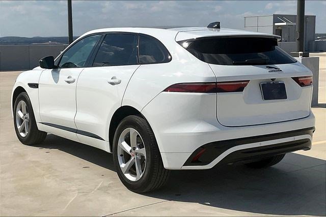 New 2024 Jaguar F-PACE R-Dynamic S image 3