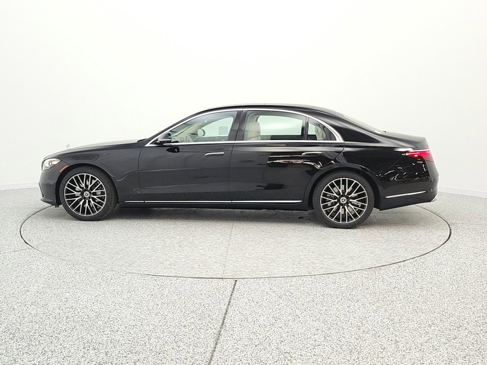 New 2026 Mercedes-Benz S 500 4MATIC image 8