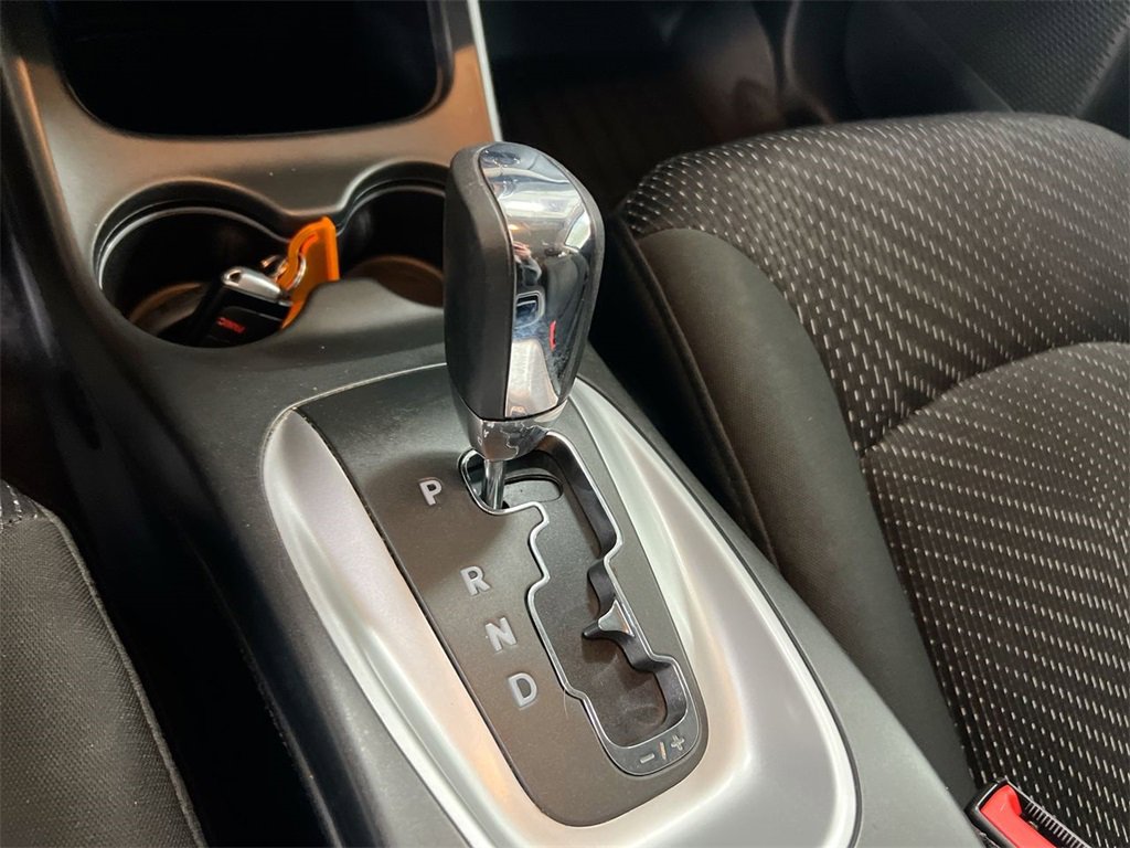 Used 2019 Dodge Journey SE w/ Connectivity Group image 16