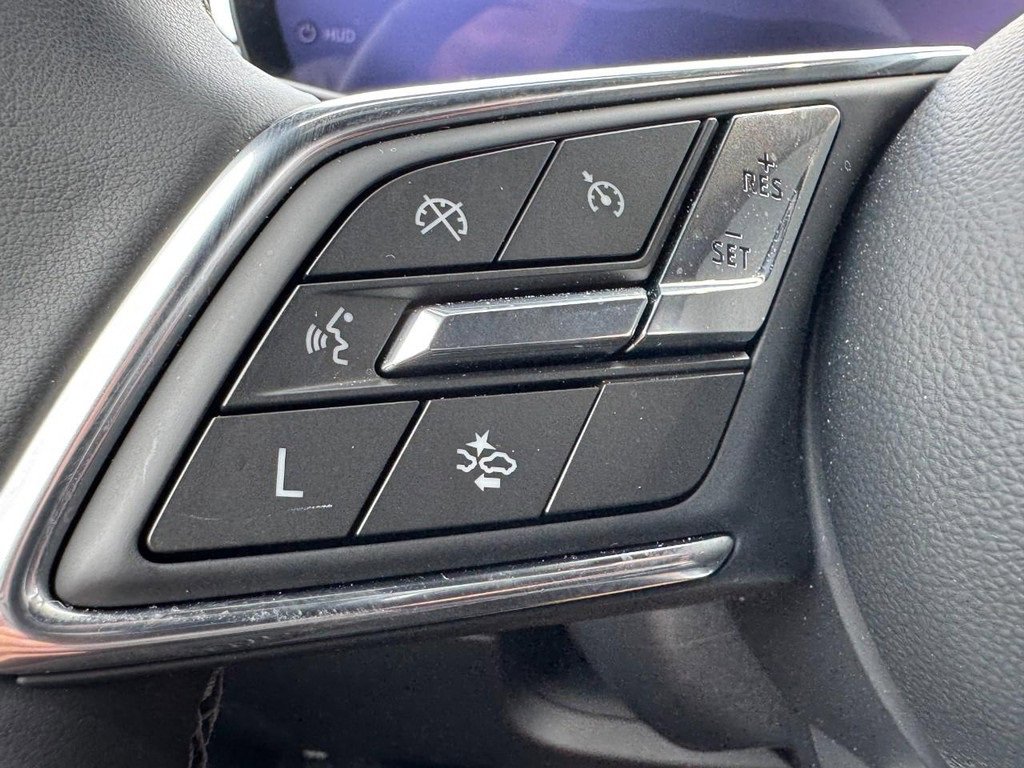 Used 2025 Buick Enclave Sport Touring w/ Power Package image 18