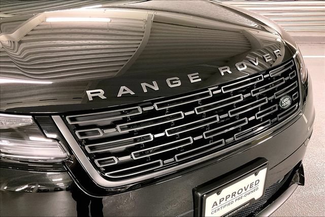 Certified 2026 Land Rover Range Rover Velar Dynamic SE AWD/4WD image 31
