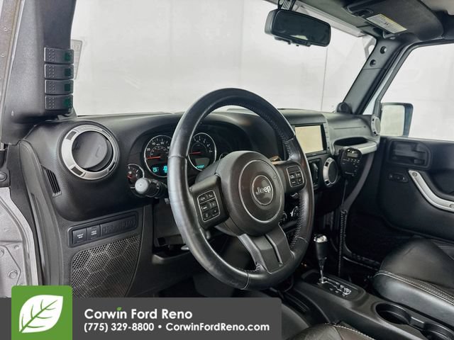 Used 2014 Jeep Wrangler Unlimited Rubicon w/ Connectivity Group AWD/4WD image 11