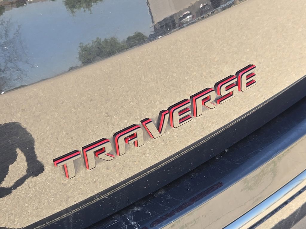 Used 2020 Chevrolet Traverse Premier w/ Redline Edition FWD image 11