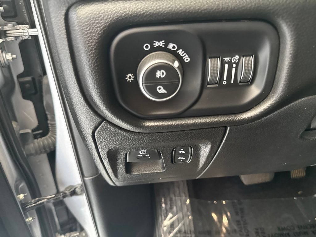 Used 2025 RAM 1500 Big Horn AWD/4WD image 22