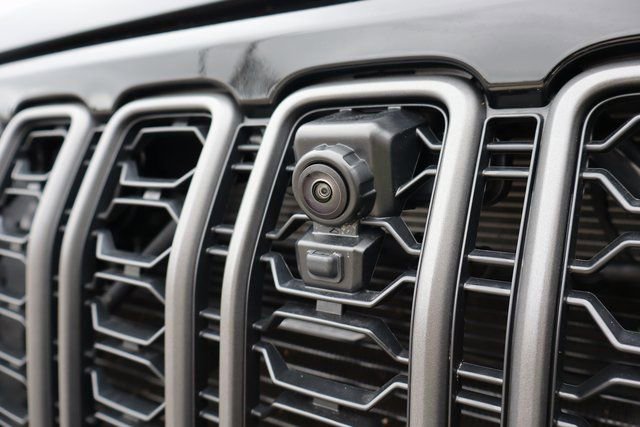 Used 2025 Jeep Wrangler Unlimited Rubicon 392 image 7