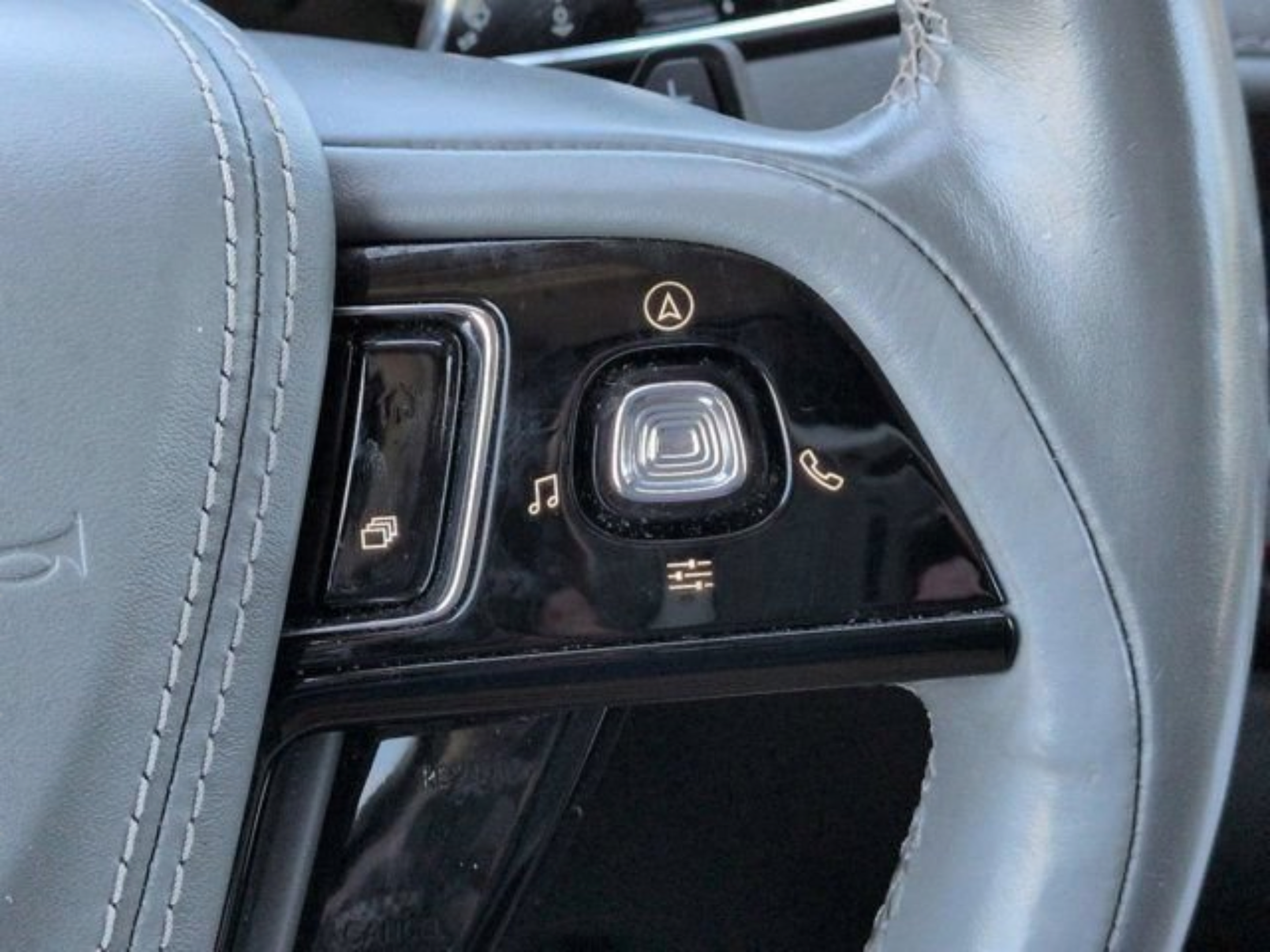 Used 2021 Lincoln Aviator Reserve w/ Elements Package Plus RWD image 28