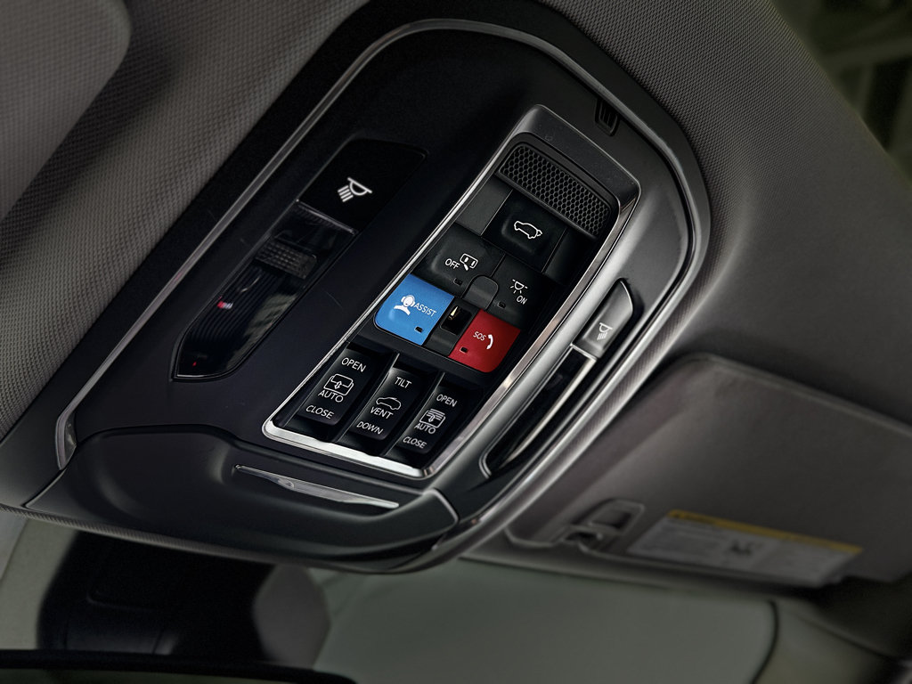 Used 2021 Jeep Grand Cherokee L Limited AWD/4WD image 25
