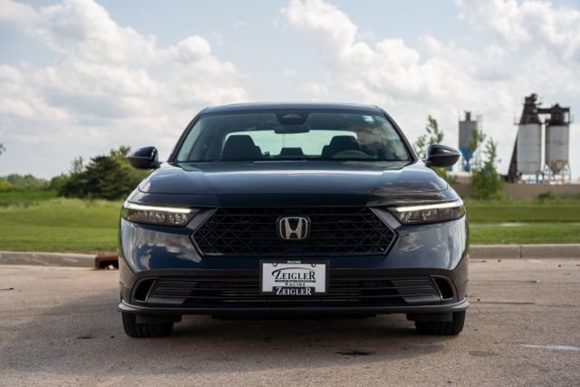 Used 2024 Honda Accord EX image 2