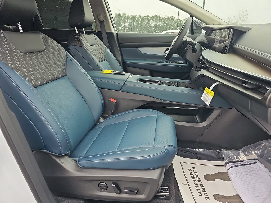 New 2026 Nissan Murano Platinum w/ Cargo Package AWD/4WD image 14