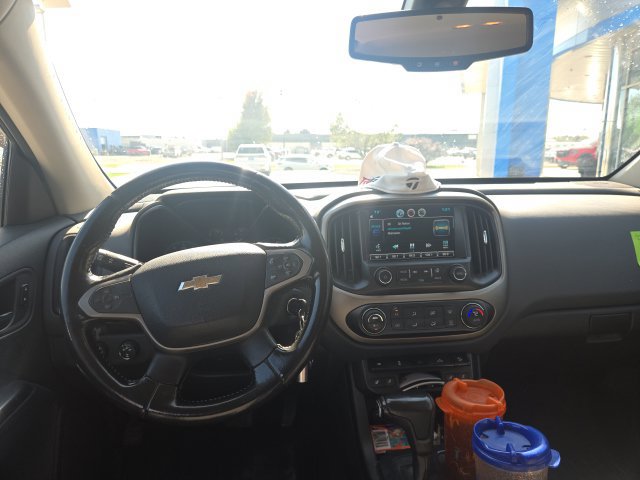 Used 2015 Chevrolet Colorado Z71 AWD/4WD image 9