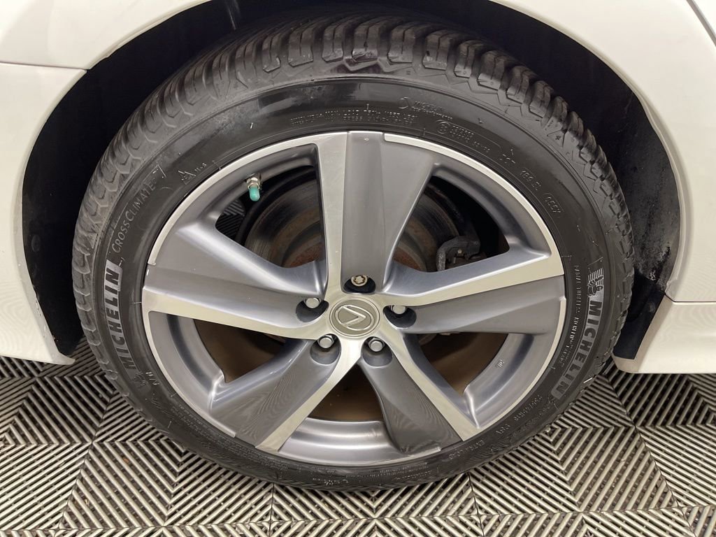 Used 2016 Lexus GS 200t w/ Premium Package image 36