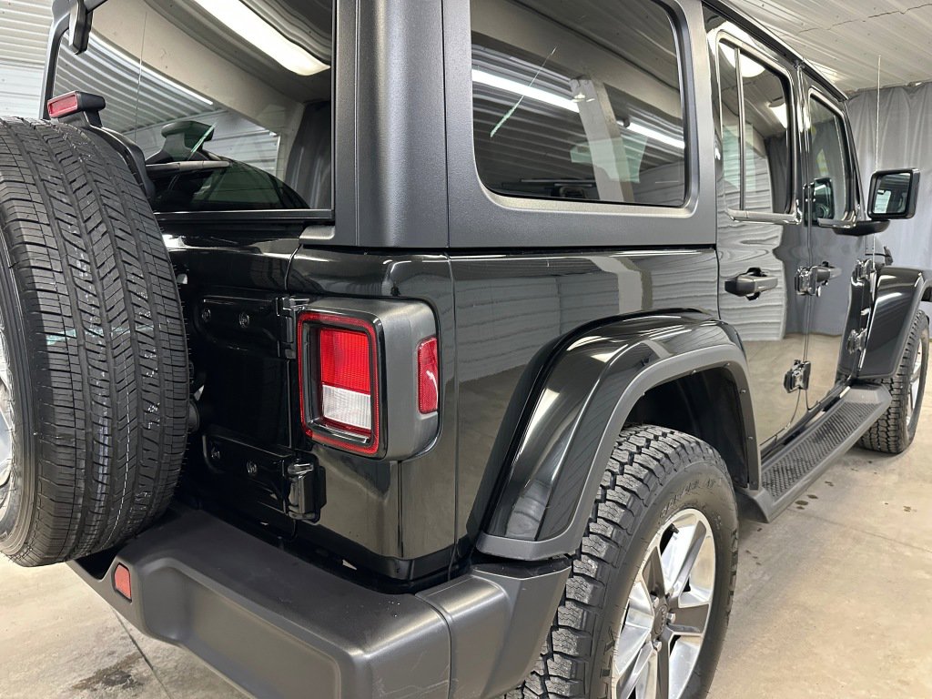 Used 2022 Jeep Wrangler Unlimited Sahara image 23