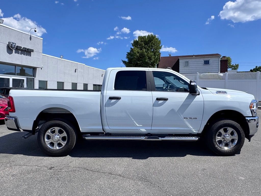 Used 2024 RAM 2500 Big Horn w/ Protection Group AWD/4WD image 9
