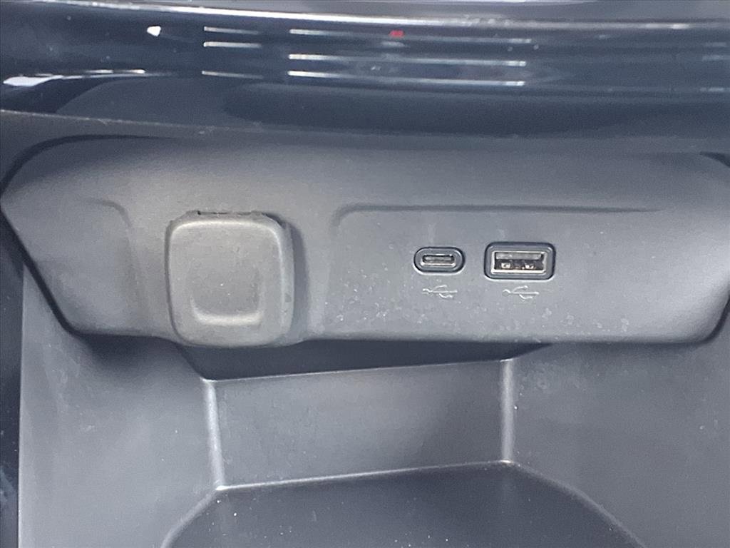 Used 2025 Chevrolet Trax RS w/ Driver Confidence Package image 18