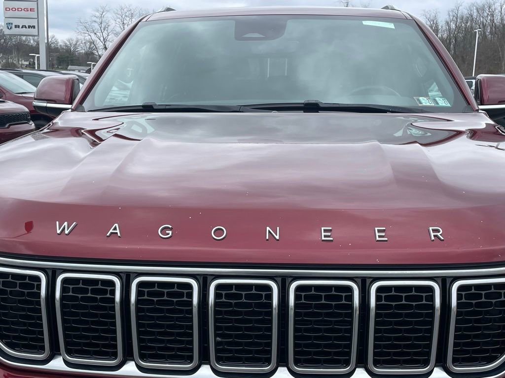 Used 2022 Jeep Wagoneer Series II AWD/4WD image 9