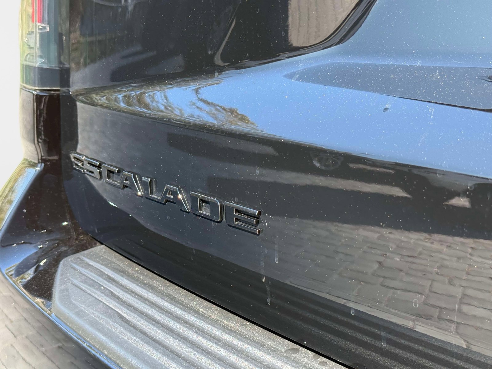 Used 2026 Cadillac Escalade V w/ LPO, ONYX Package image 17