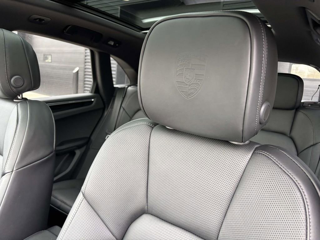 New 2026 Porsche Macan S image 21