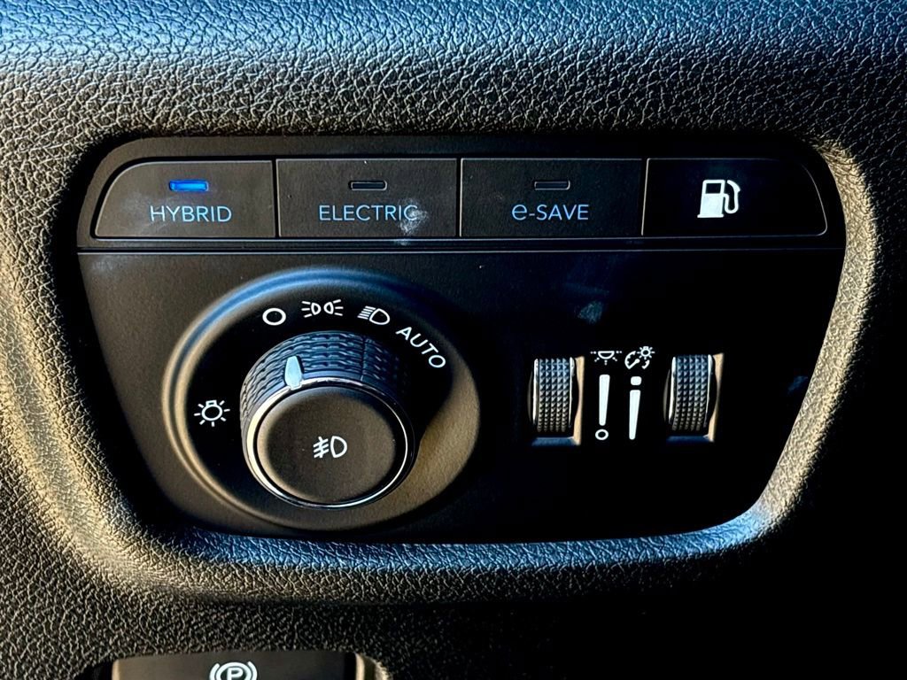 Used 2022 Jeep Grand Cherokee Limited 4xe image 20