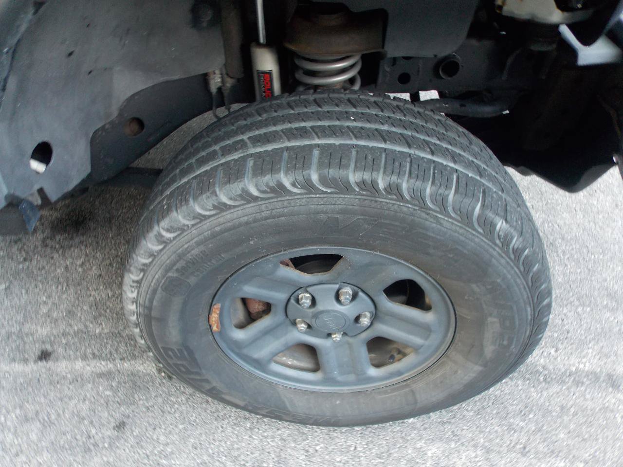 Used 2012 Jeep Wrangler Unlimited Sport AWD/4WD image 16