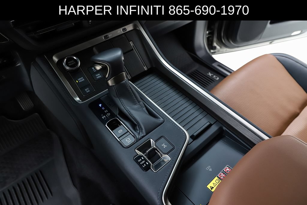Used 2024 Lexus GX 550 w/ Accessory Package (2T) AWD/4WD image 64