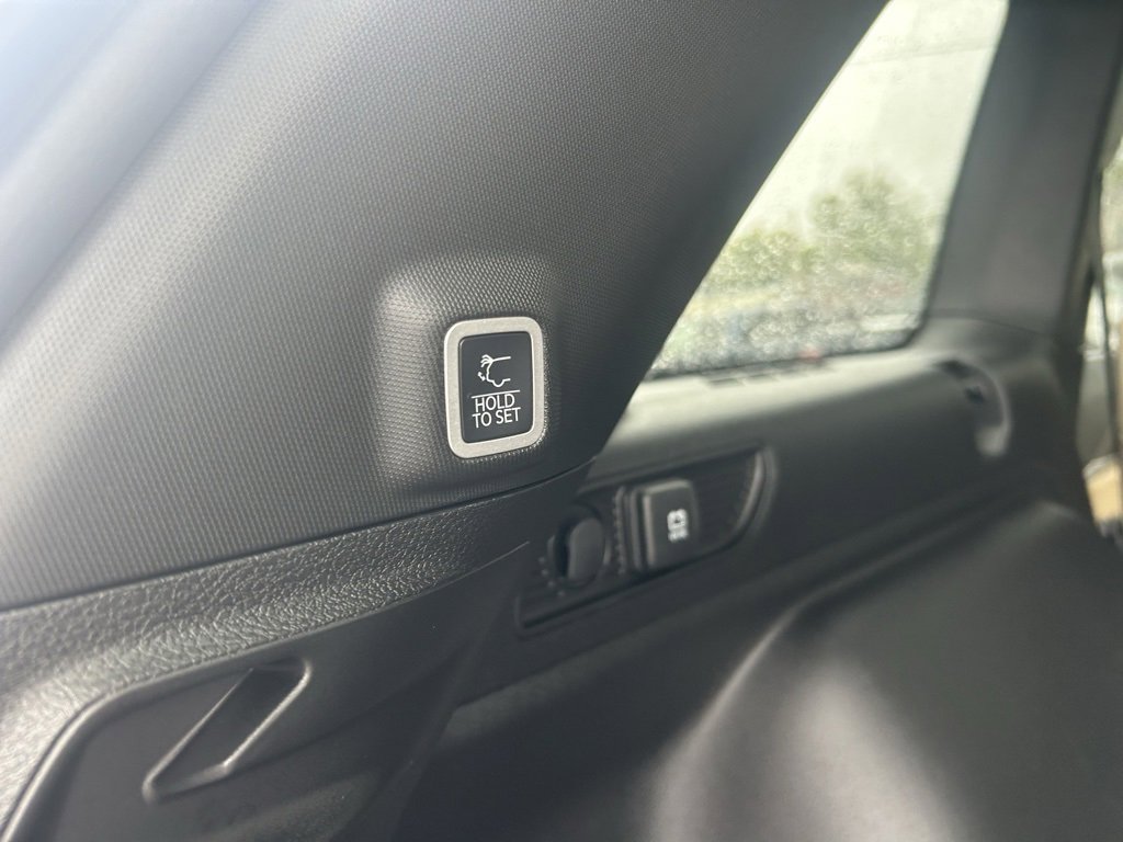 New 2025 Jeep Grand Cherokee Limited w/ Luxury Tech Group II image 29