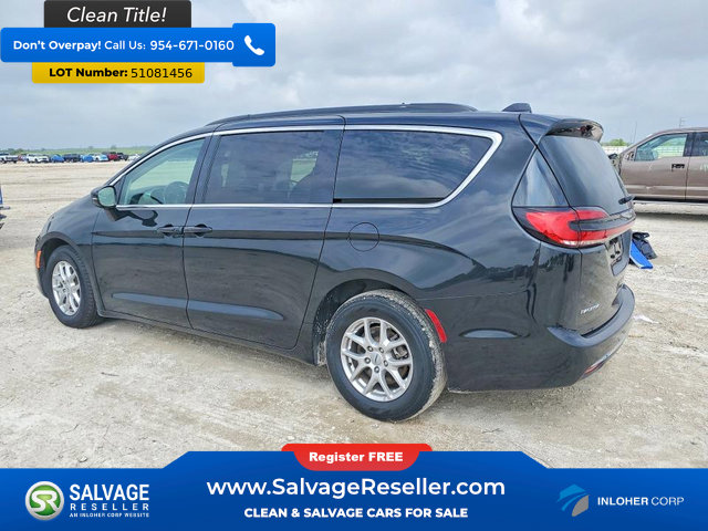 Used 2022 Chrysler Pacifica Touring-L FWD image 3
