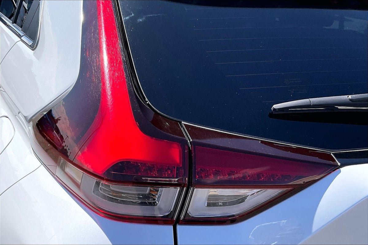 Used 2025 Mitsubishi Eclipse Cross AWD image 25