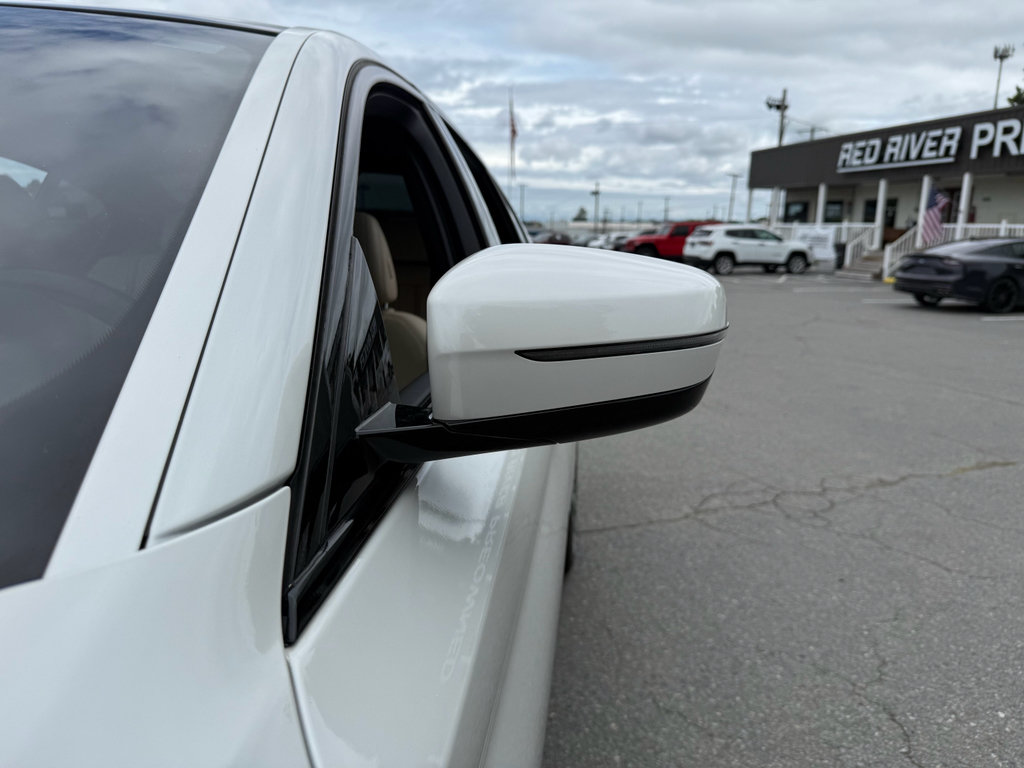 Used 2020 BMW 540i xDrive AWD/4WD image 40