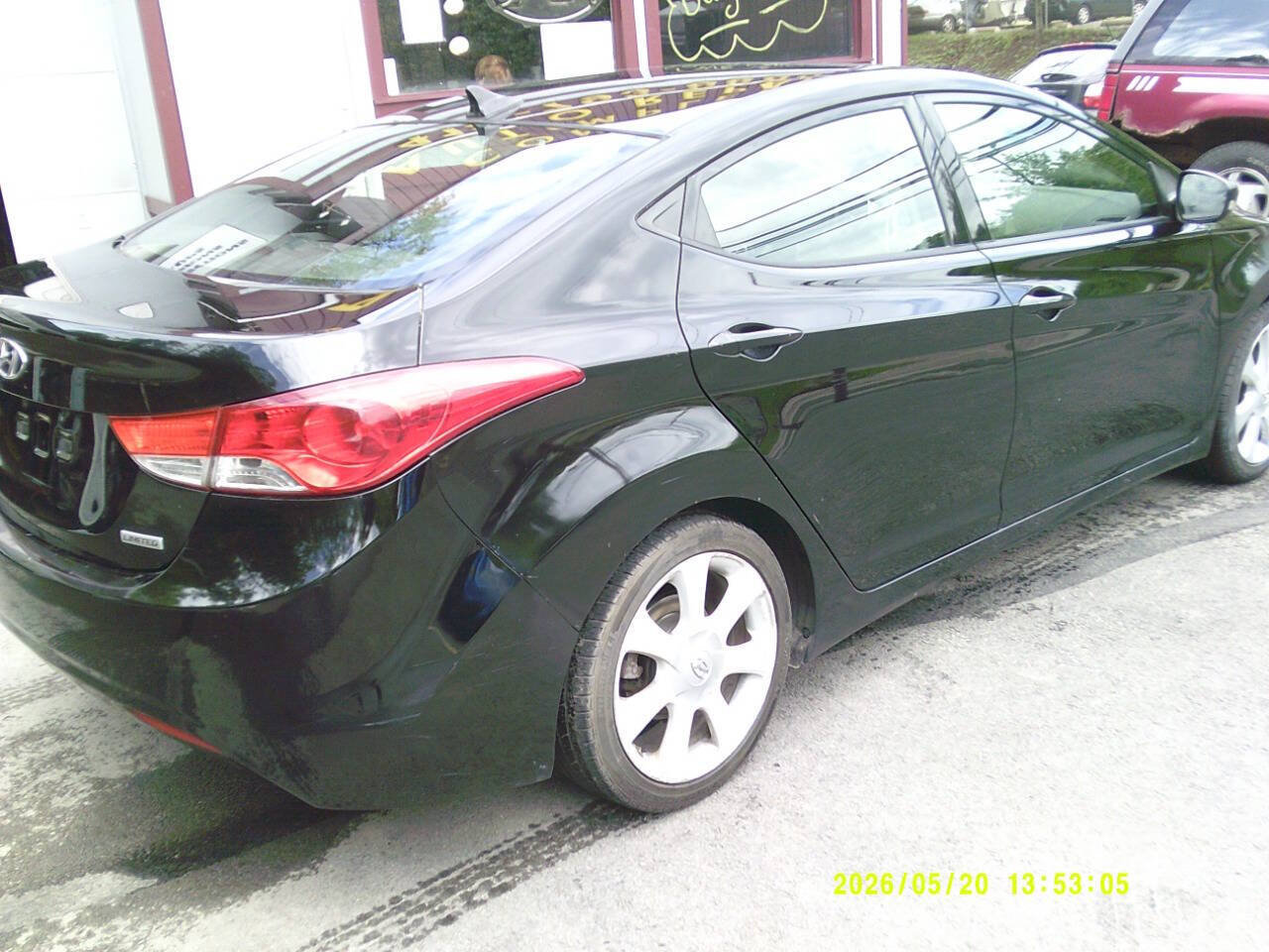 Used 2013 Hyundai Elantra Limited FWD image 4