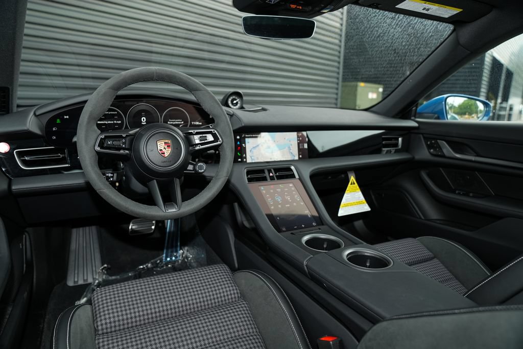 New 2026 Porsche Taycan AWD/4WD image 31