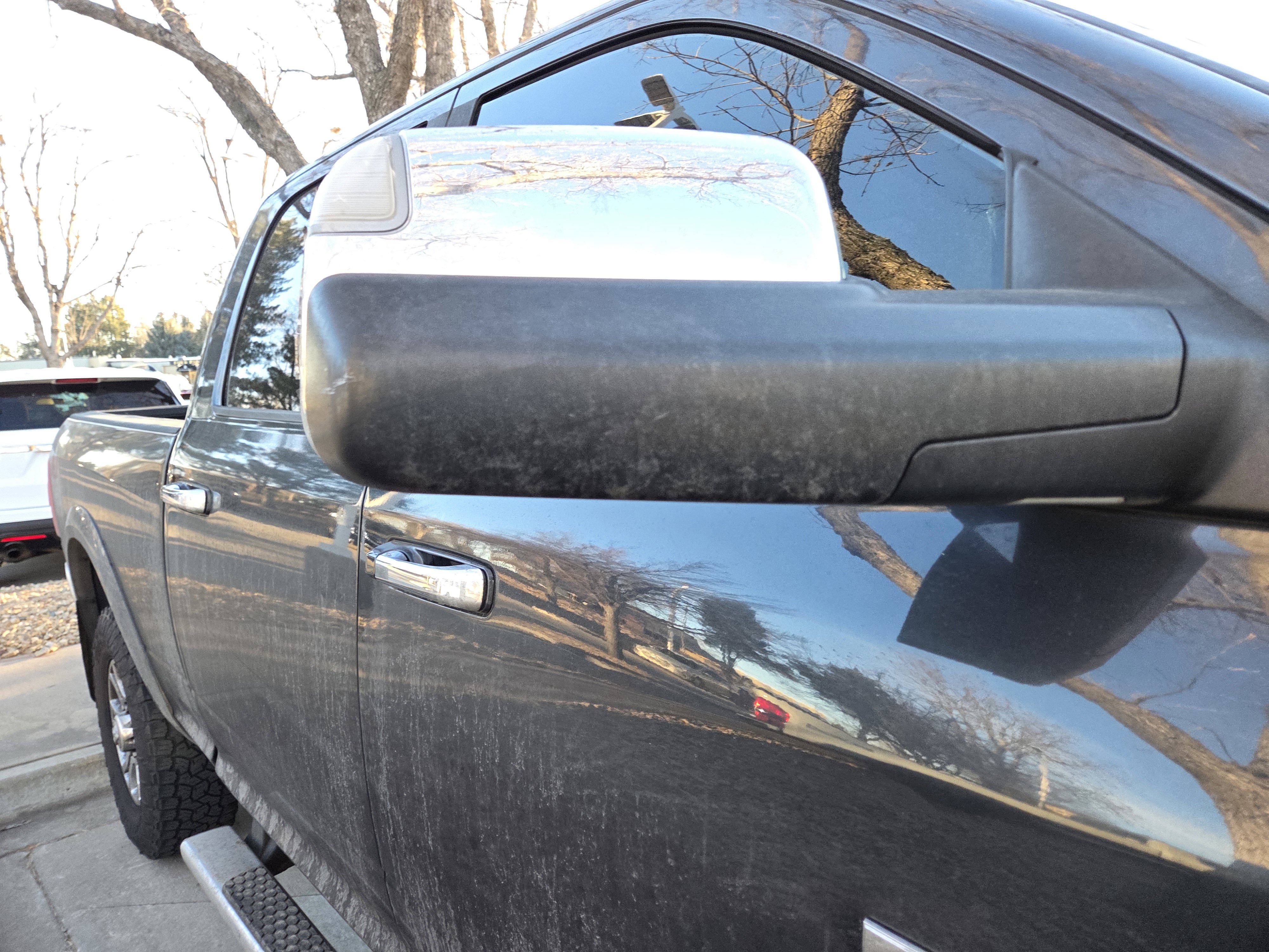 Used 2013 RAM 2500 Laramie w/ Cold Weather Group image 13