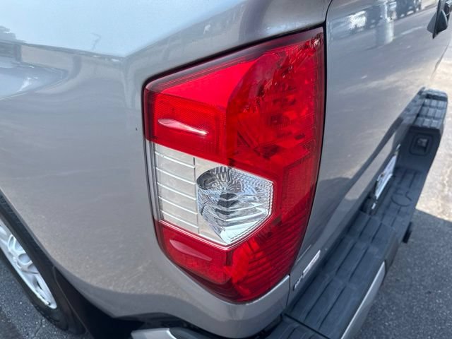 Used 2021 Toyota Tundra SR5 RWD image 10