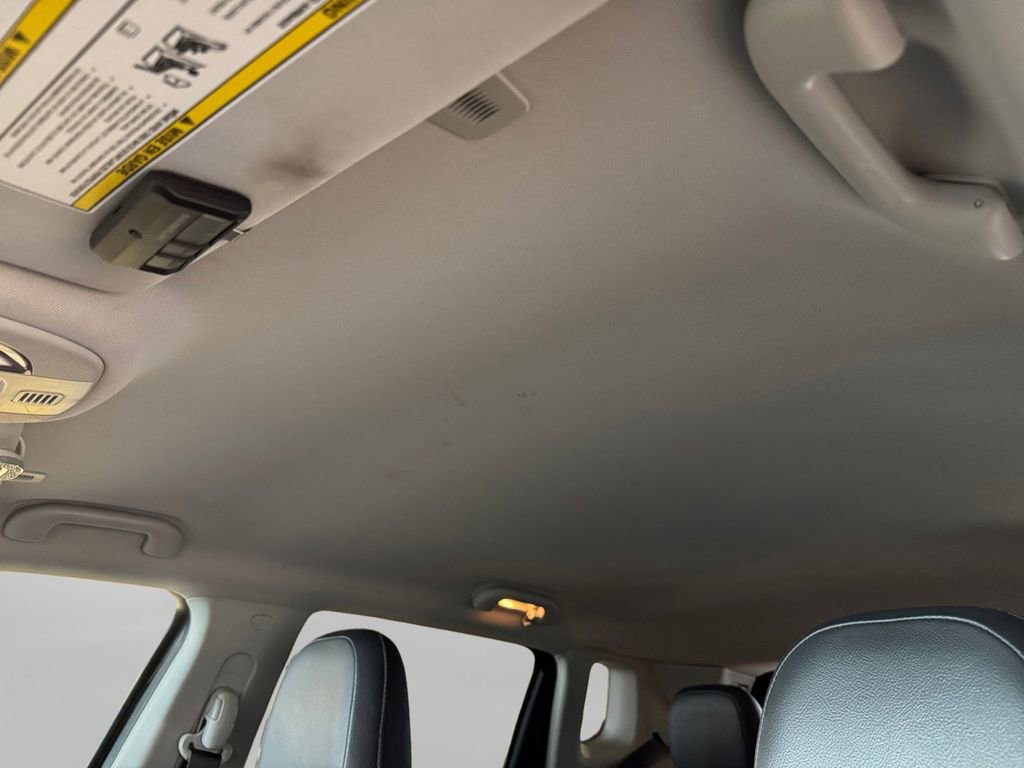 Used 2018 Jeep Compass Limited image 23