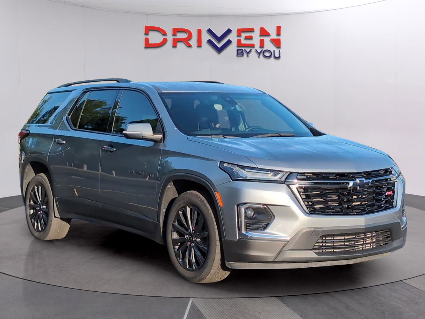 Used 2023 Chevrolet Traverse RS FWD image 7