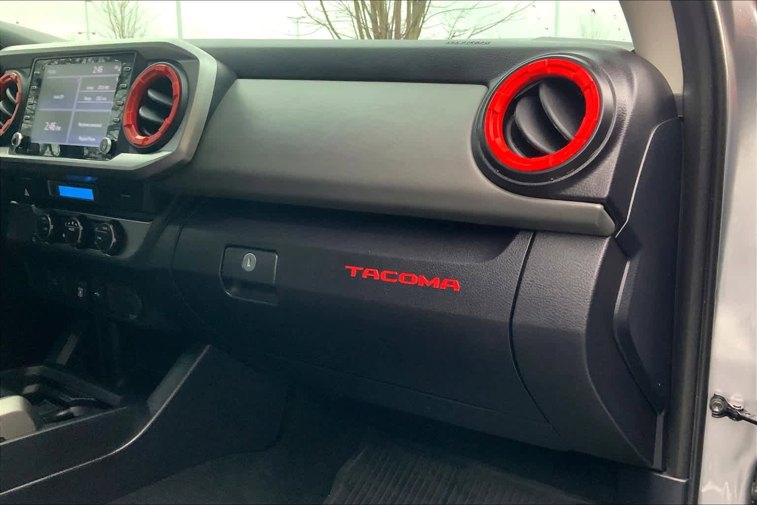 Used 2021 Toyota Tacoma SR5 RWD image 18