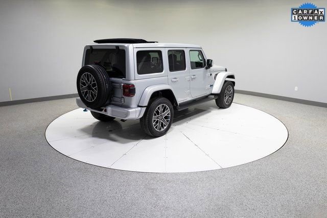 Used 2022 Jeep Wrangler Unlimited Sahara image 32