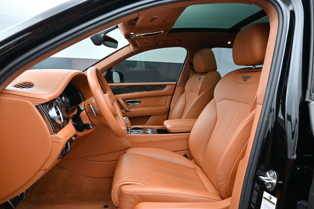 Used 2019 Bentley Bentayga AWD/4WD image 10