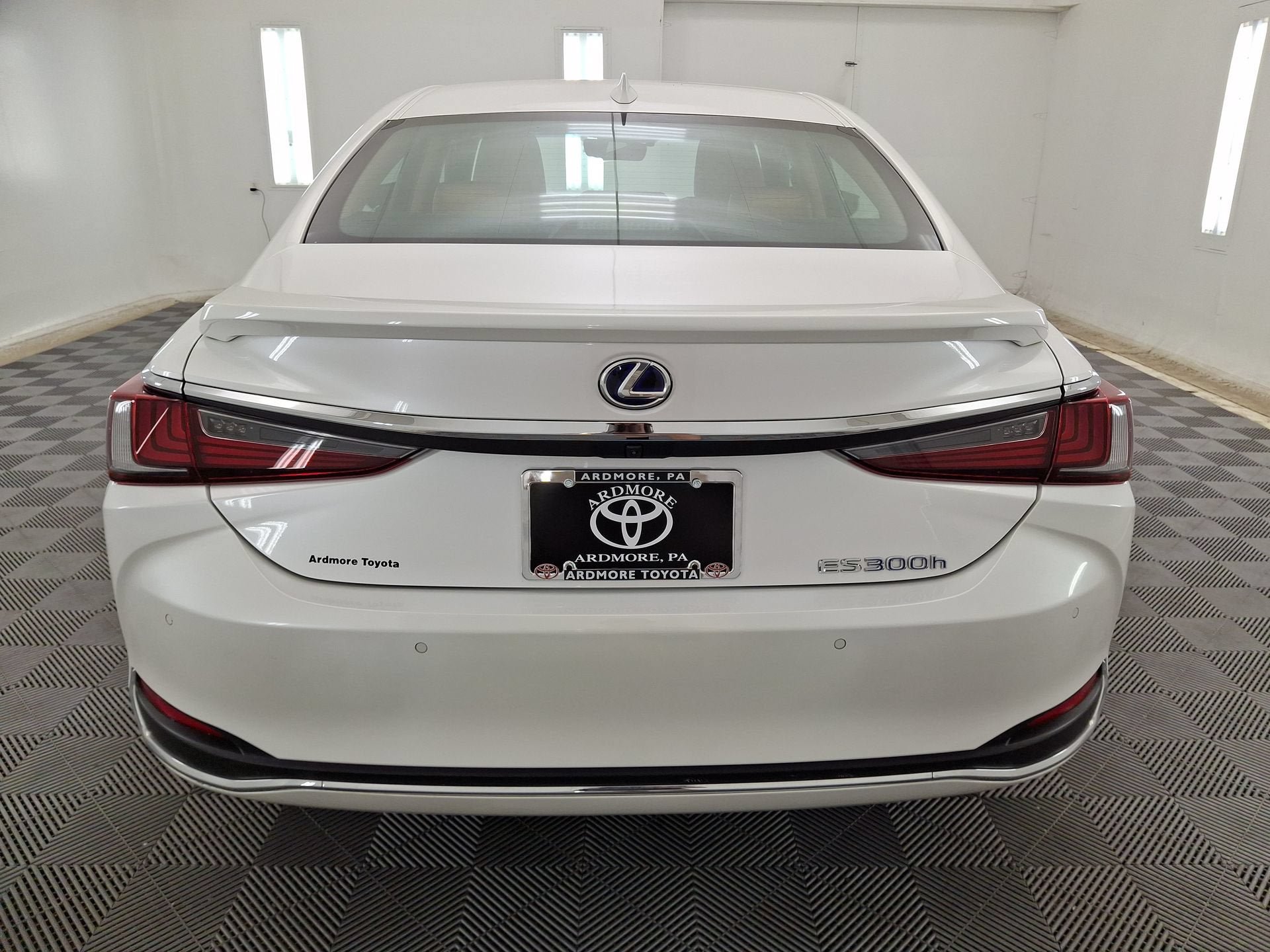 Used 2022 Lexus ES 300h w/ Luxury Package FWD image 23