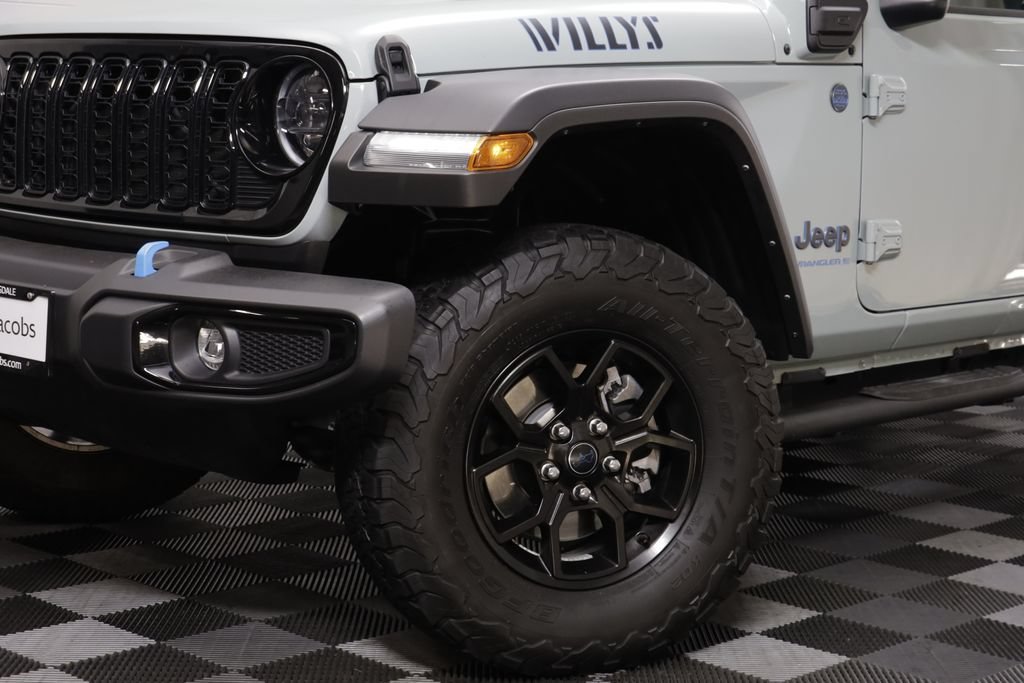 Used 2024 Jeep Wrangler Unlimited AWD/4WD image 3